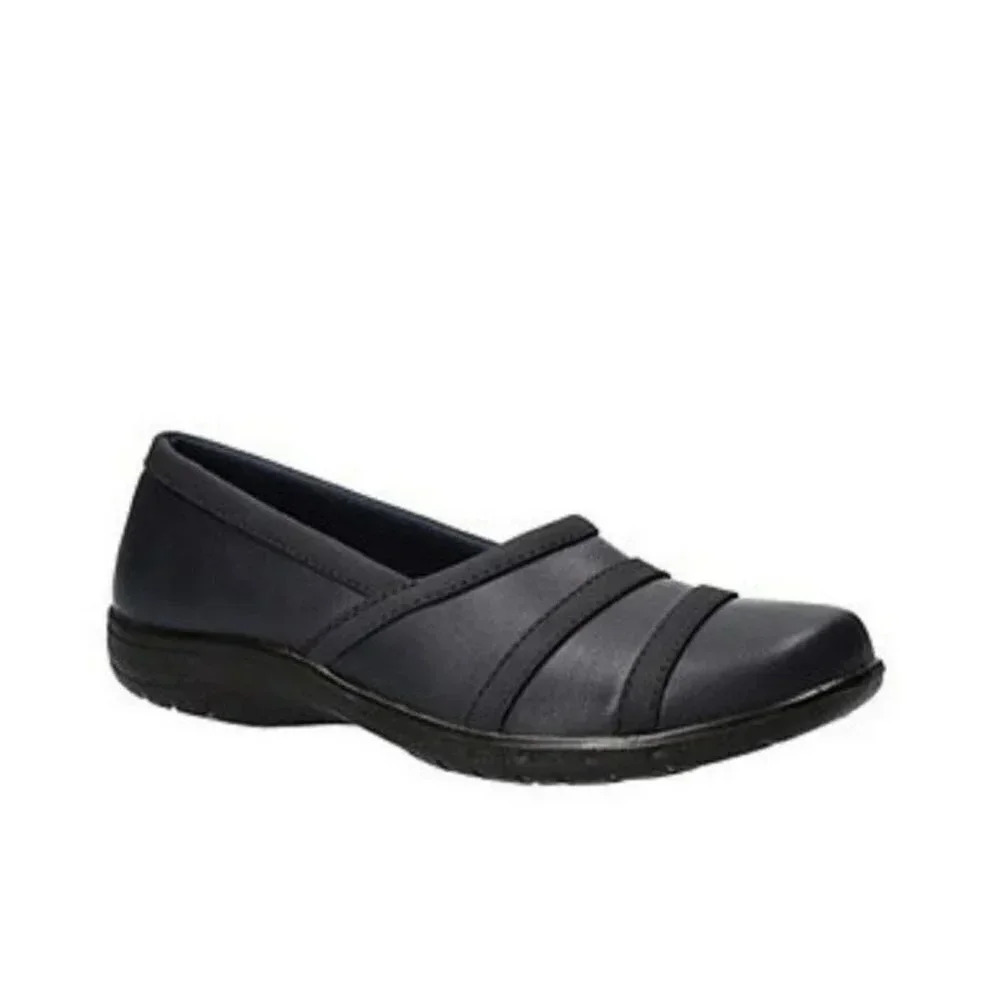 Easy Street Women's Hymn Comfort Slip-On Shoe Size 6